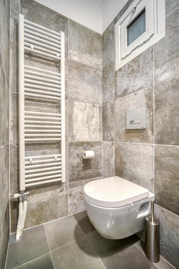 Bright Spacious Luxury Apartment In Prime Central Atena Exterior foto